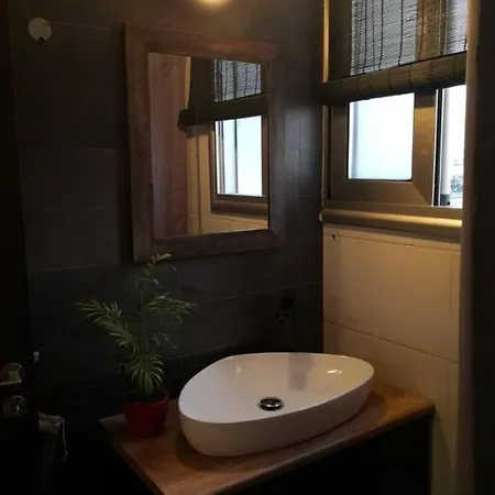 Apartment Loizou Holdings Flat 301 *