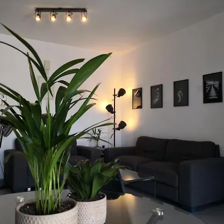 Loizou Holdings Flat 301 * 拉纳卡