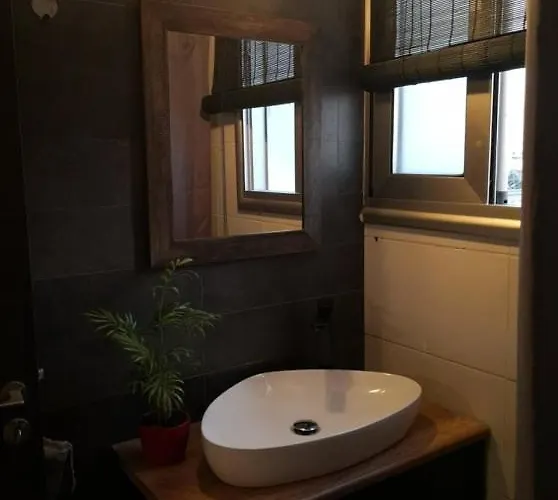 Apartmán Loizou Holdings Flat 301 *